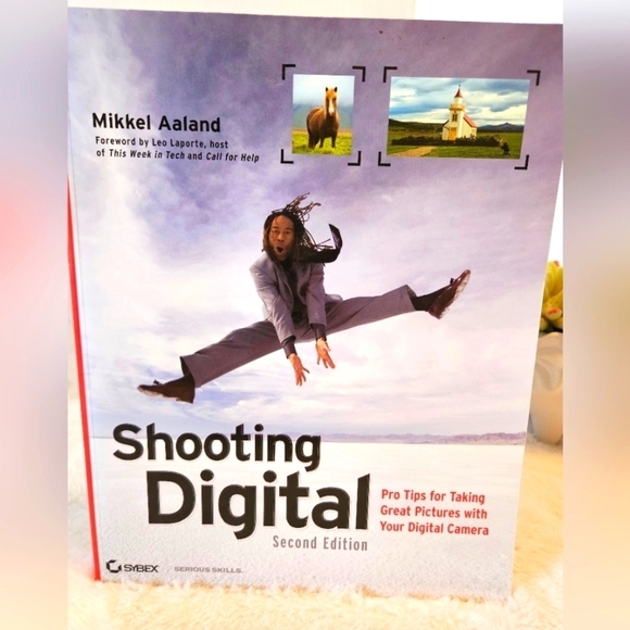 Shooting Digital 2nd-Edition Mikkel Aaland '07 Home Accents Cofffe Table Books - Picture 2 of 14